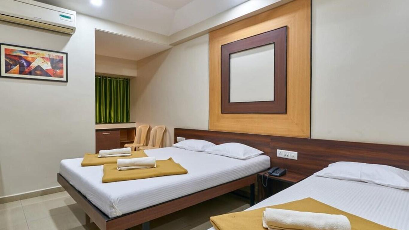 Hotel Raama Grand