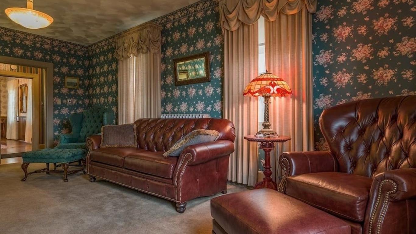 The Swan House