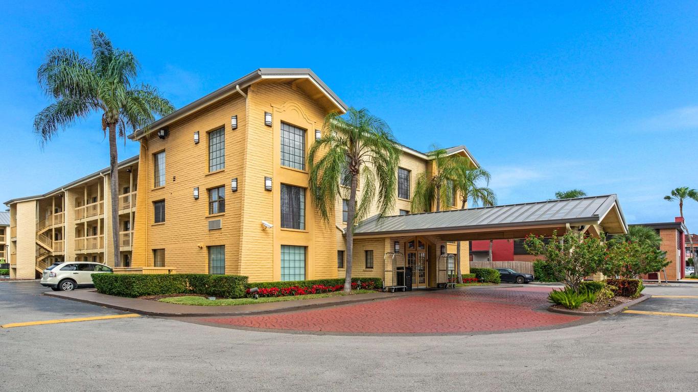 La Quinta Inn by Wyndham Miami Airport North