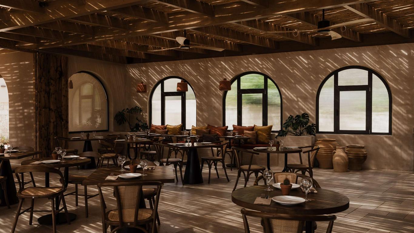 Porto Village Hotel