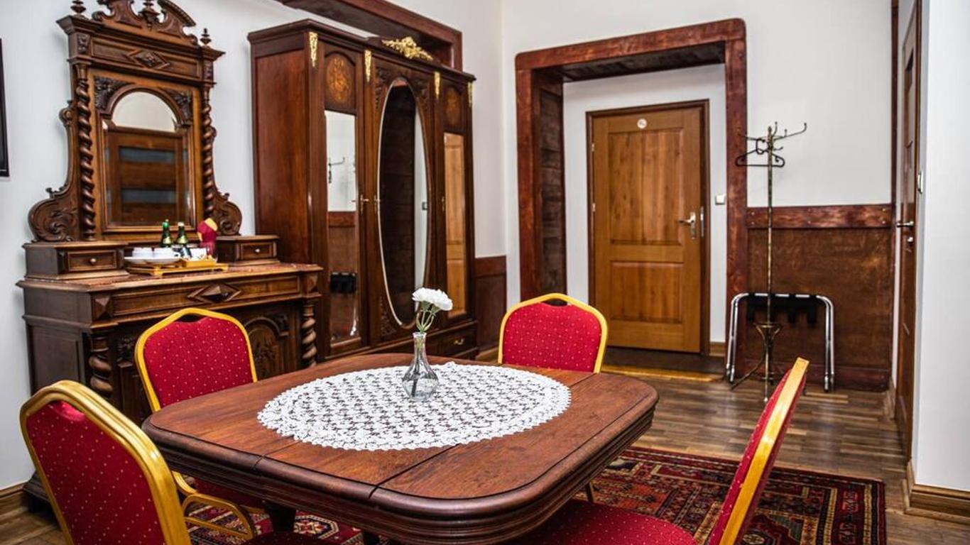 Łódzki Pałacyk - Palace Rooms