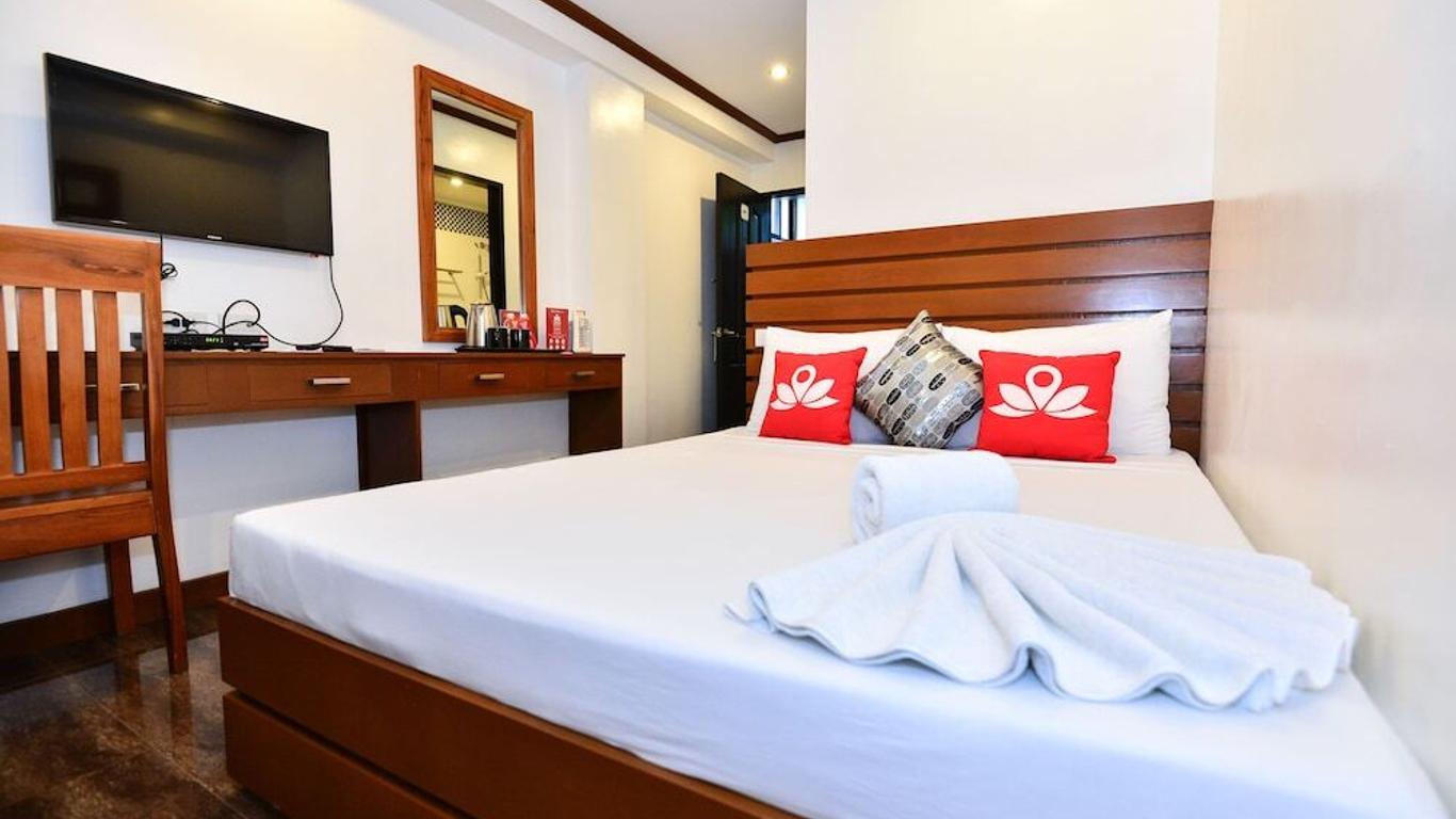 ZEN Rooms Abozza Station 2