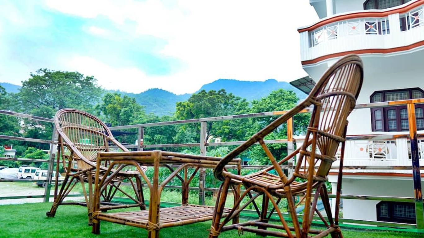 Classic Inn by Meera hotels