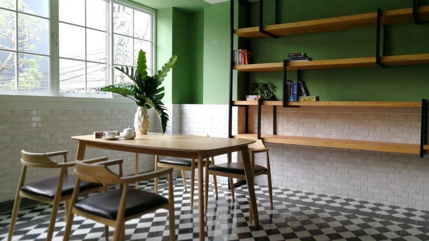 Miami Hostel Sukhumvit