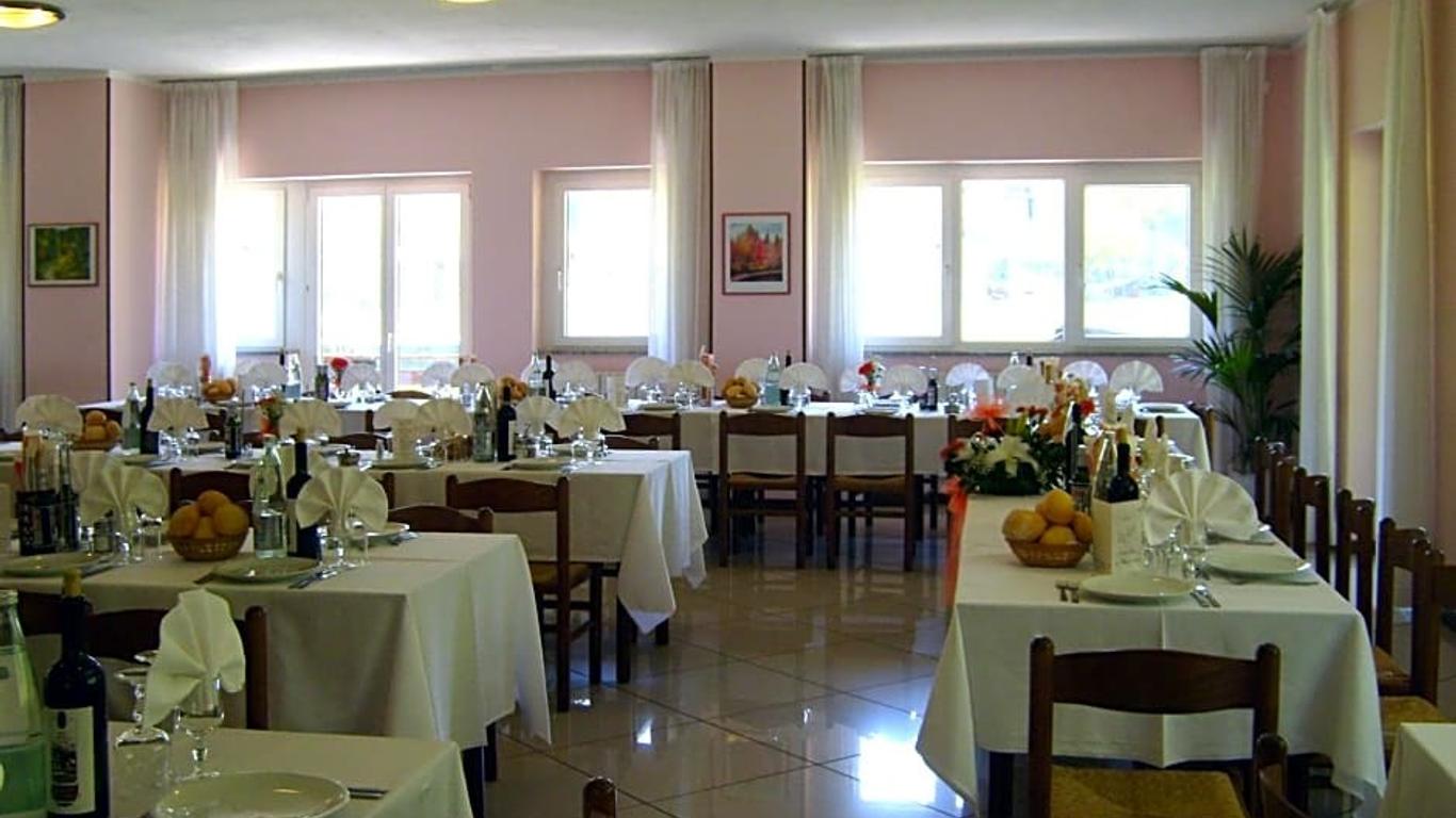 Hotel Ristorante Sasso Remenno