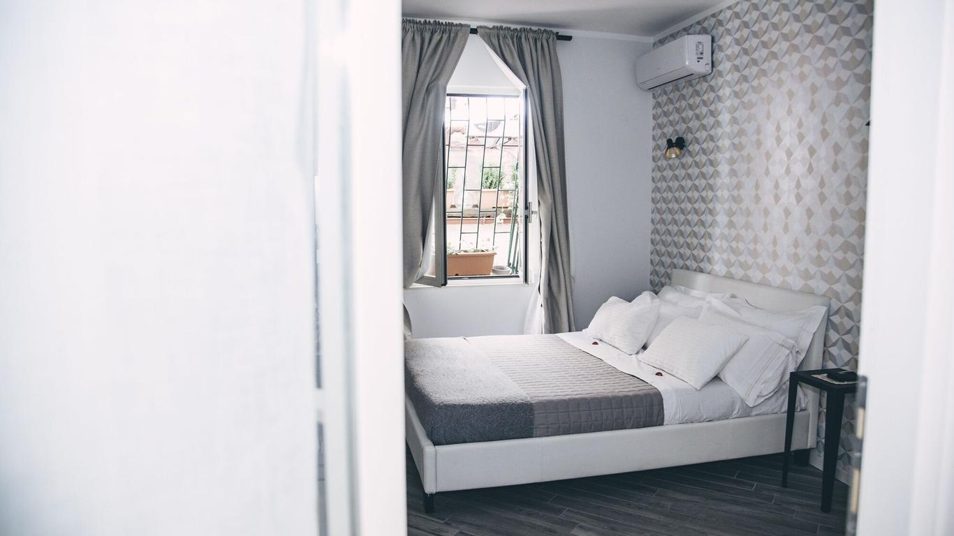Spagna Rooms
