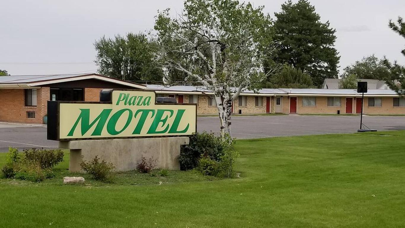 Plaza Motel