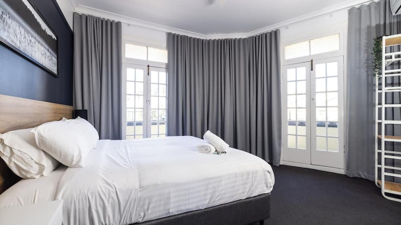 The Albion Hotel