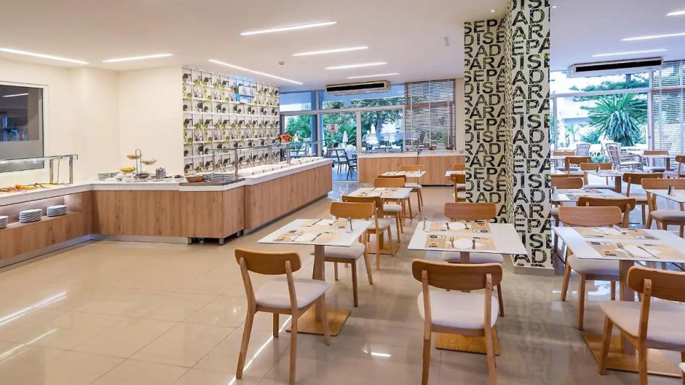 Palm Beach Hotel - Adults only
