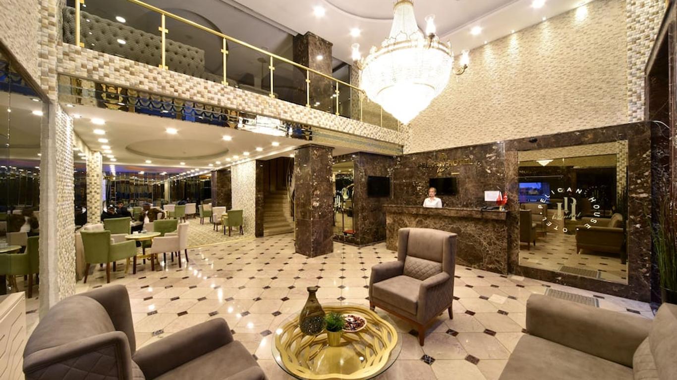 Pelican House Hotel