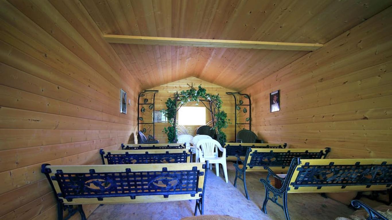 David Thompson Resort