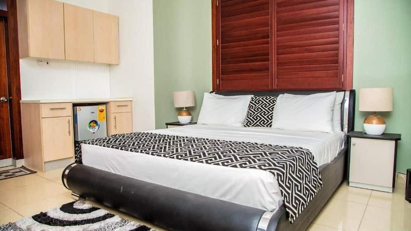Zircon Hotel Gh