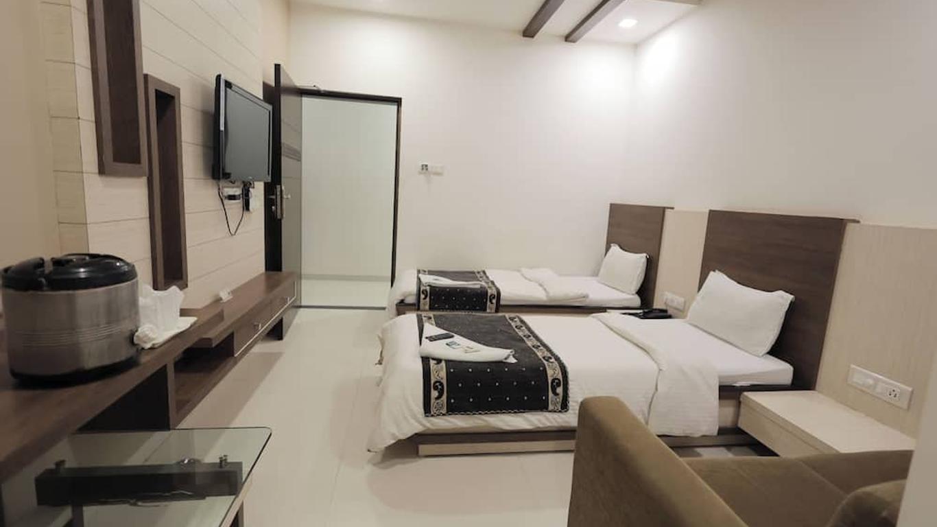 Hotel Grand Paradise