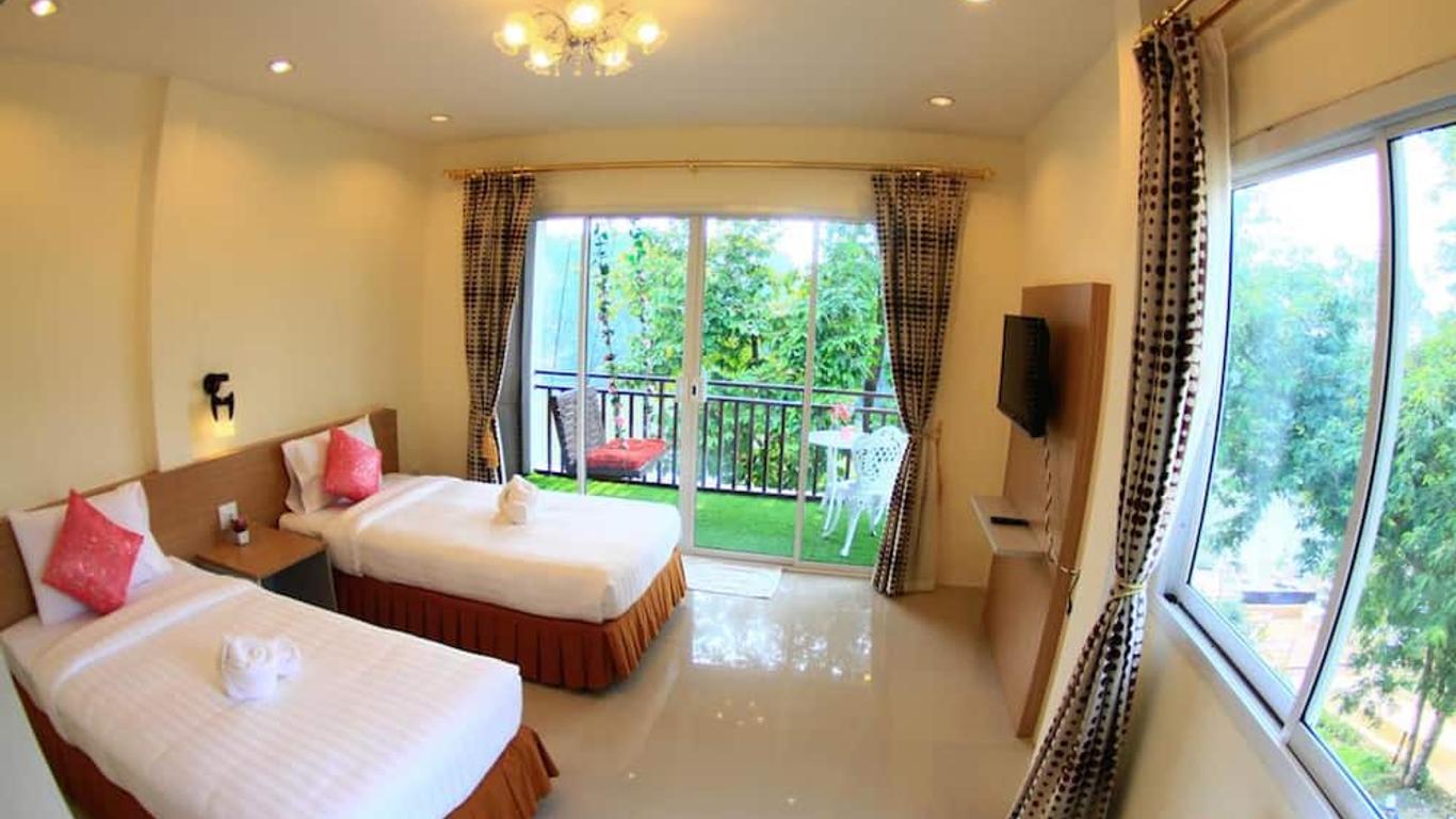 Banana Resort & Spa