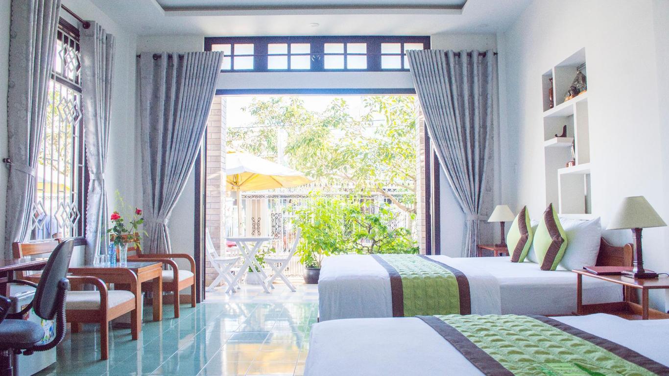 Halo Homestay