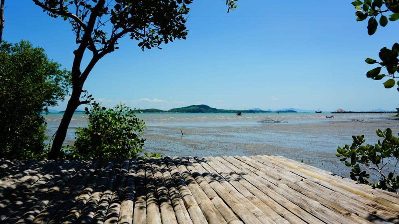 Deep House Seaview