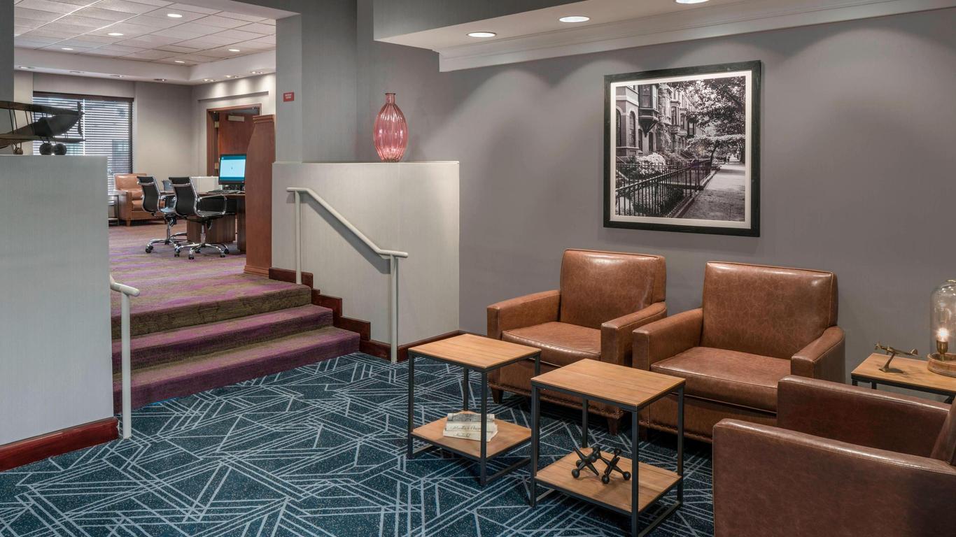 Four Points by Sheraton Boston Logan Airport Revere
