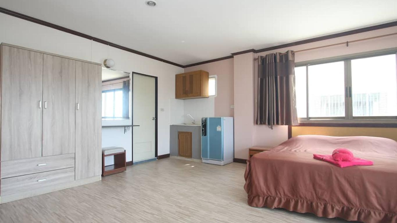 Chantorn Jomtien Guesthouse 1