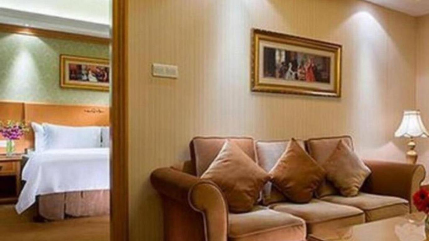 Vienna Hotel Shenzhen Longhua
