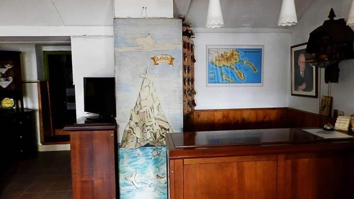 Akanthos Hotel