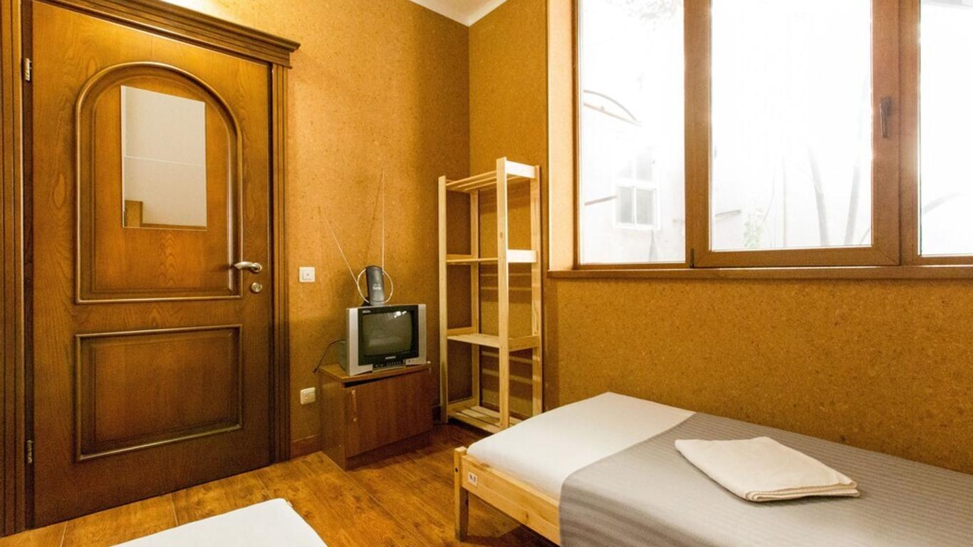 Rivyersky Hostel