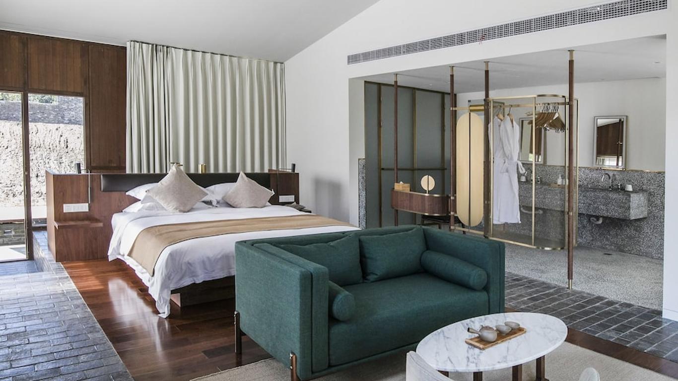 Tsingpu Yangzhou Retreat
