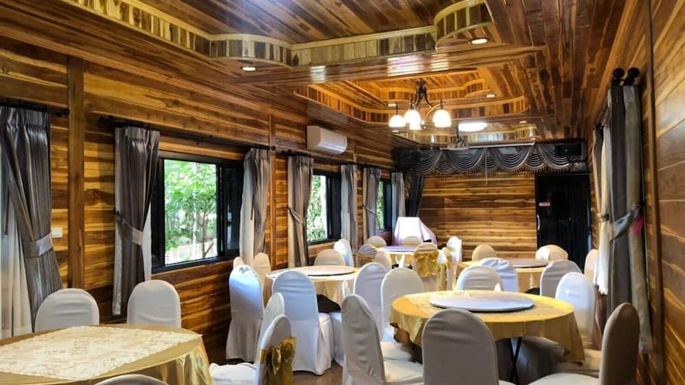 Hugpua Hotel