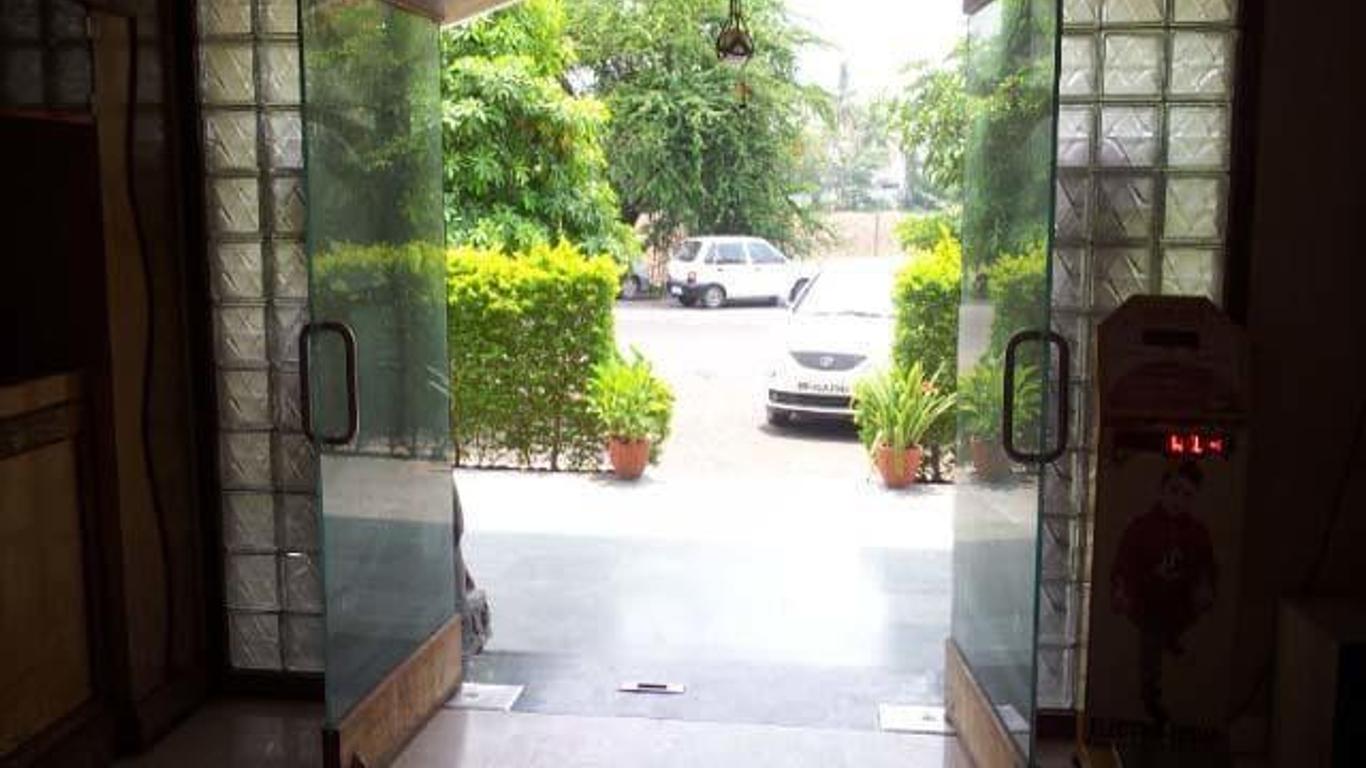 Hotel Aaryamaan
