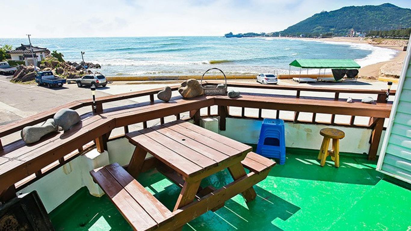 Yeongduk Blue Beach Pension