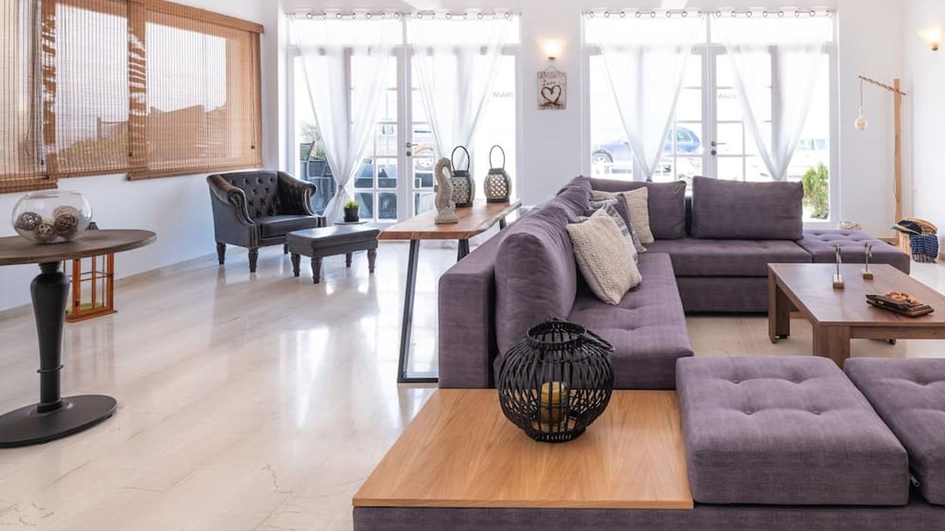 Pasiphae Hotel