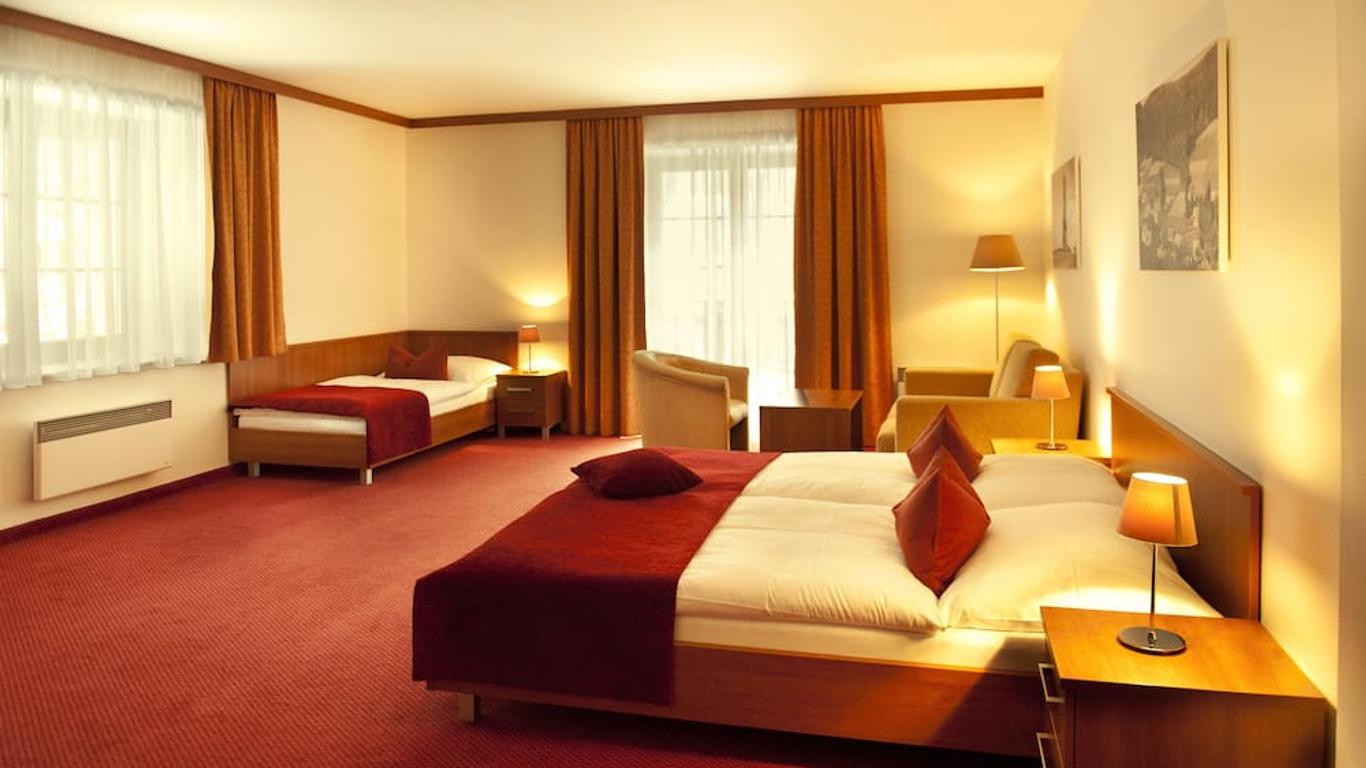 Hotel Singer