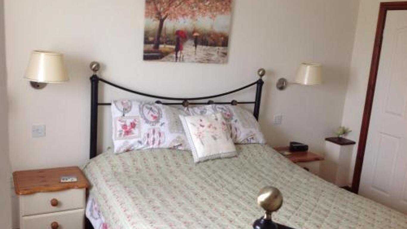 Tregatherall Lodge