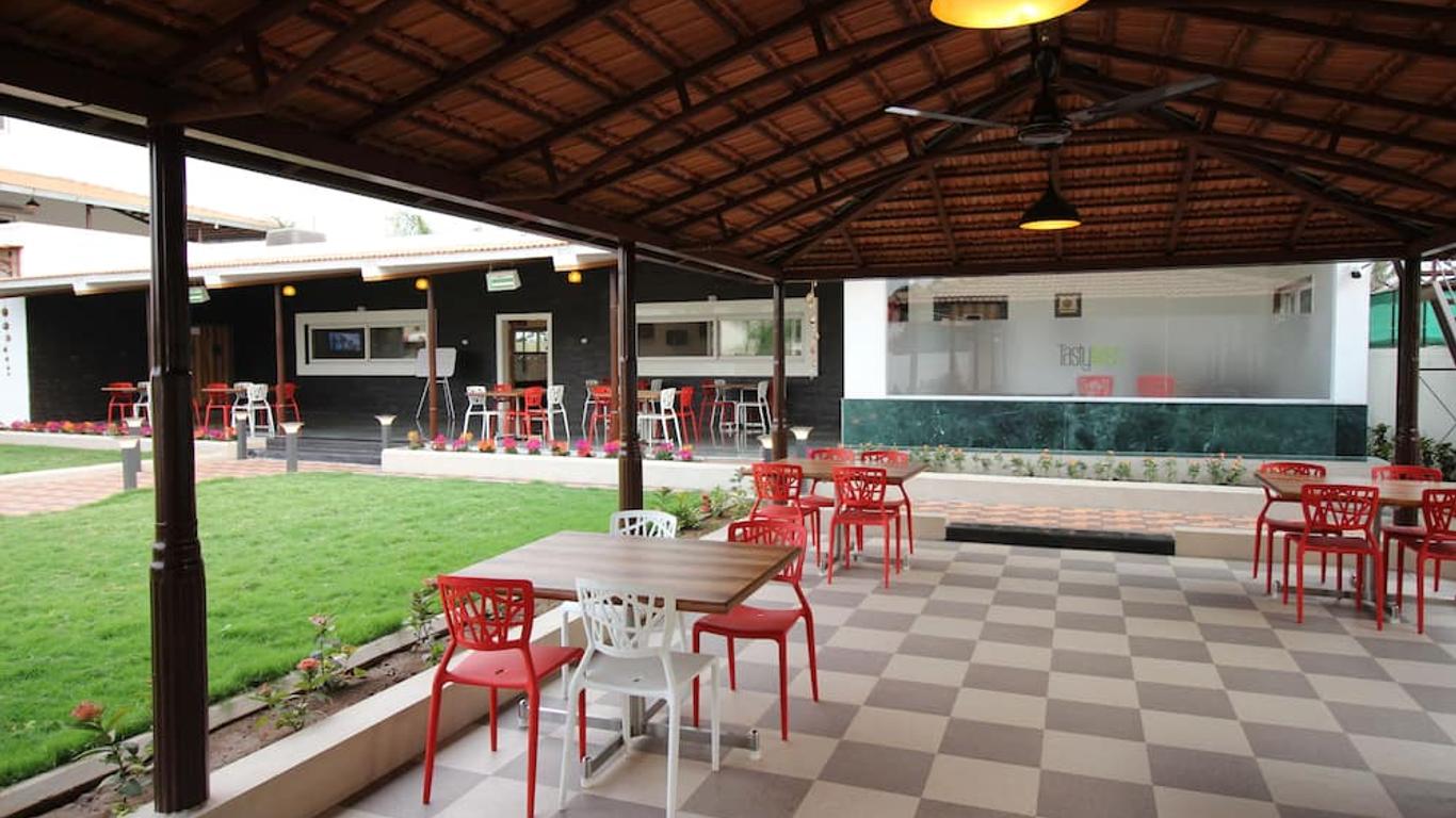 Hotel Majestique pune