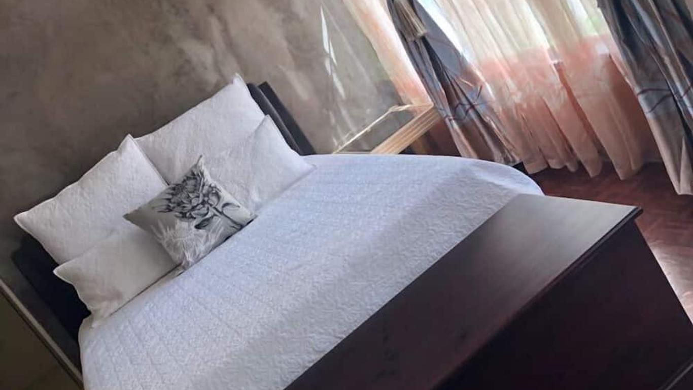 Khuvena Guest House