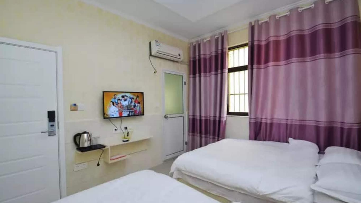 Luhuai Hotel