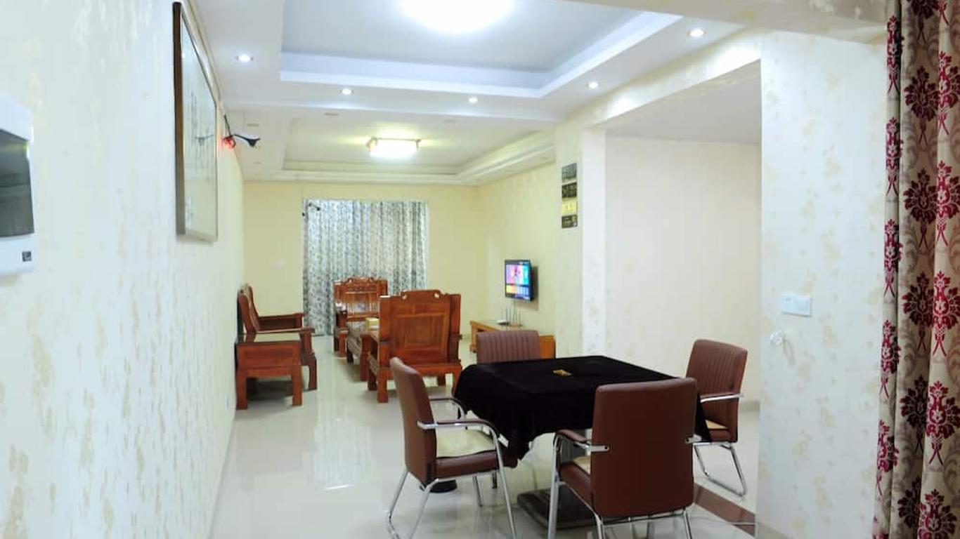 Celebrity Apartment Hotel