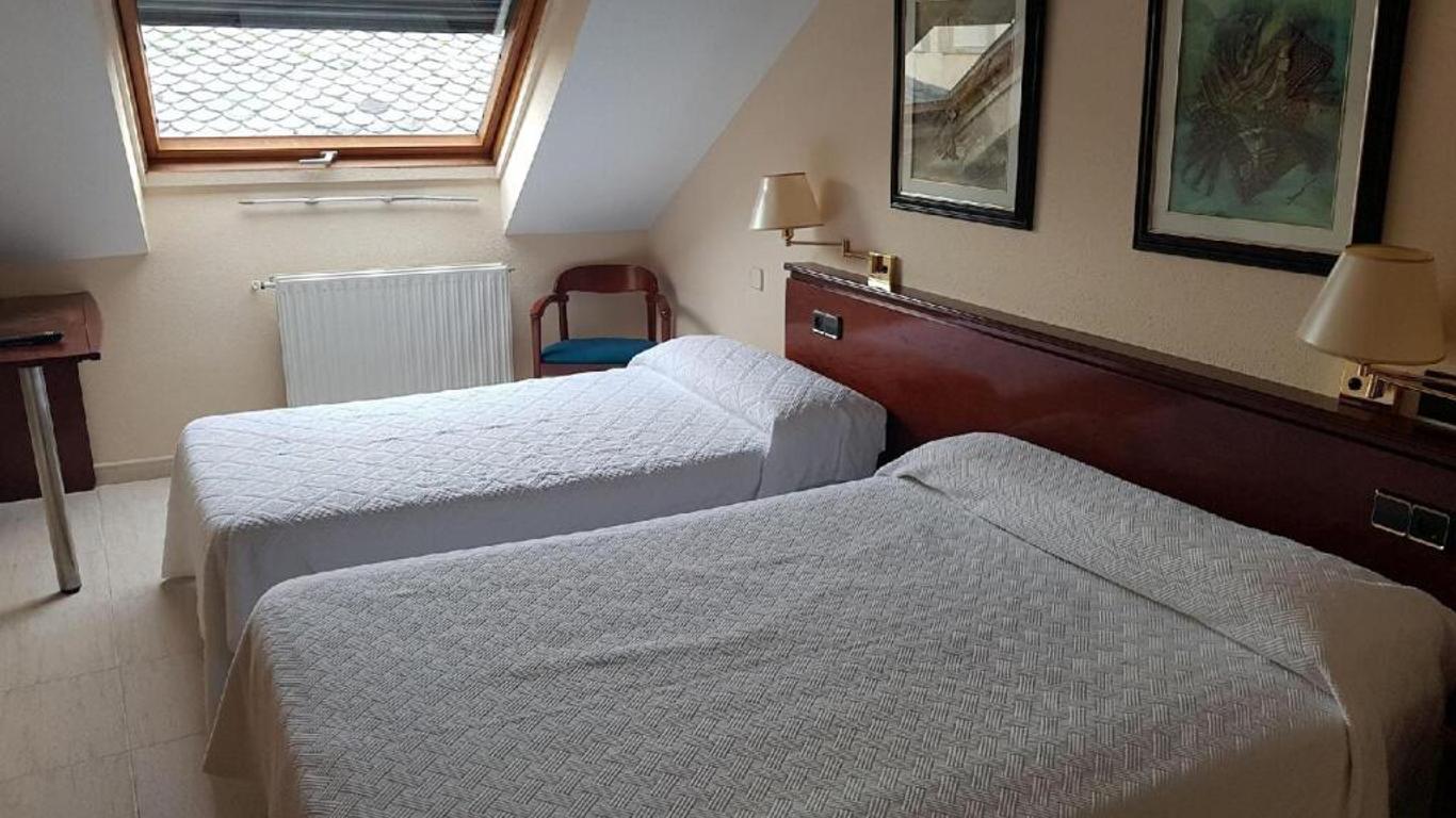Hostal Santa Maria