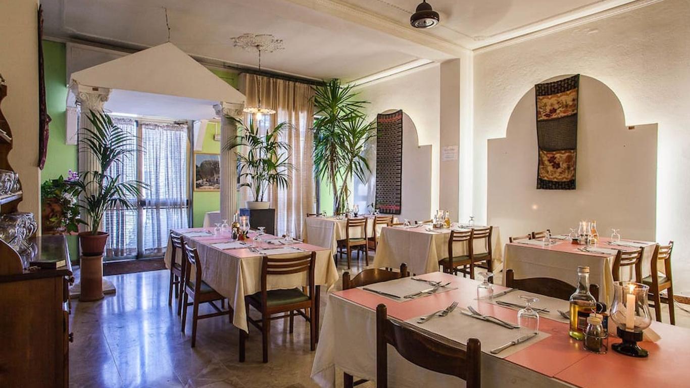 Villarosa Hotel
