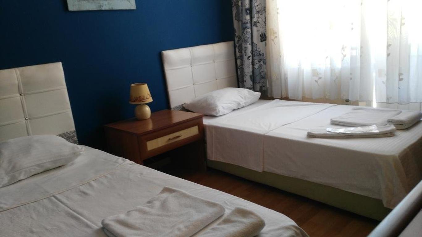 Blue Hotel