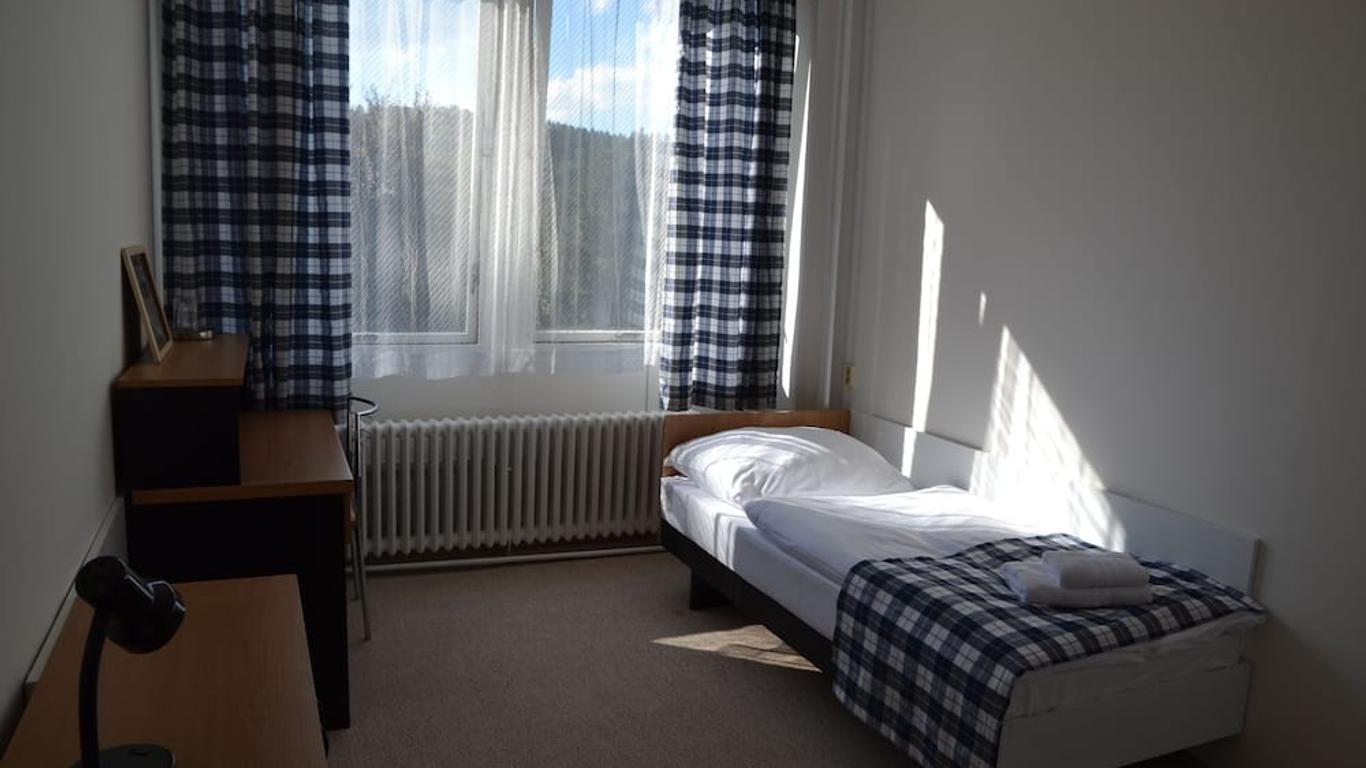 Hotel Hláska
