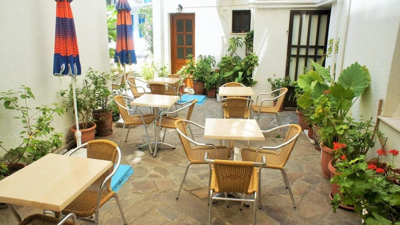 Anthemis Hotel