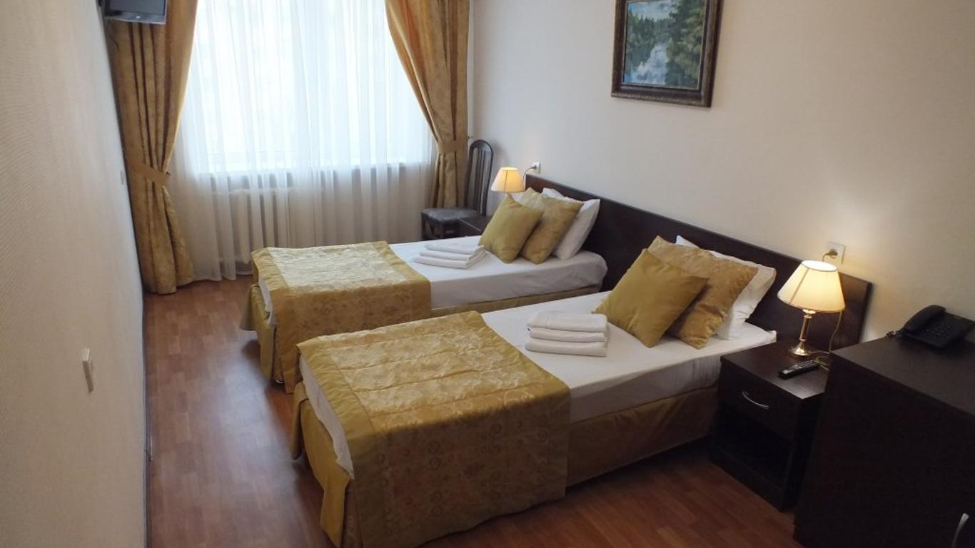 Tsaritsynskaya Hotel