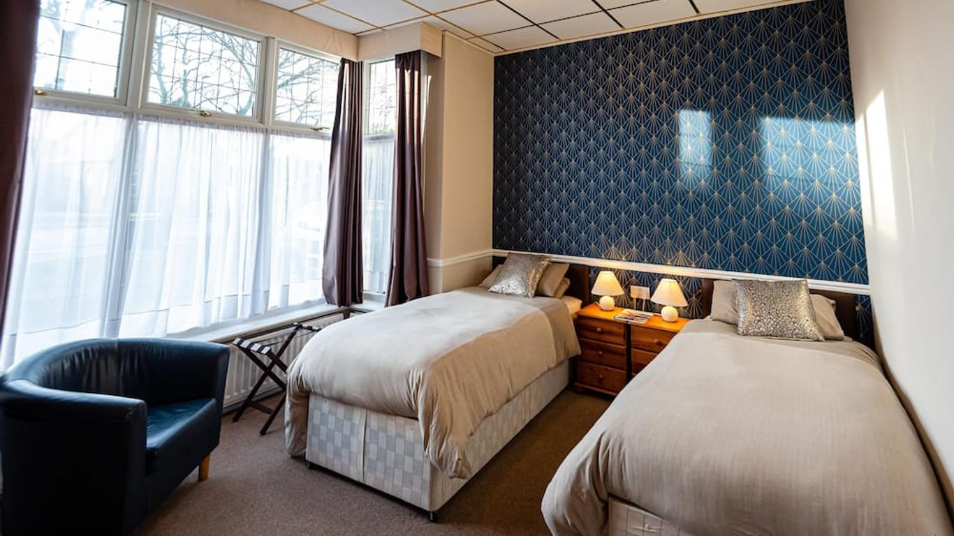 Aarondale Guest House
