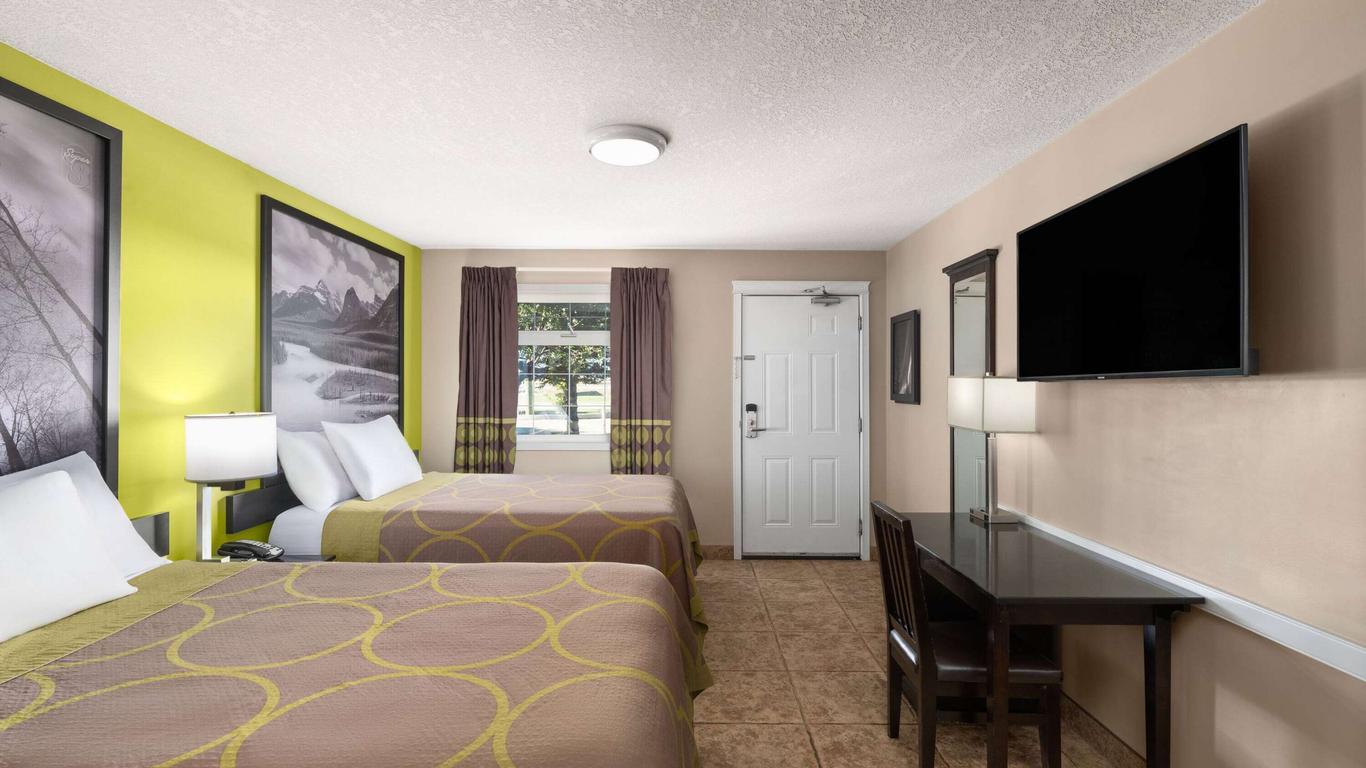 Super 8 by Wyndham Fort McMurray