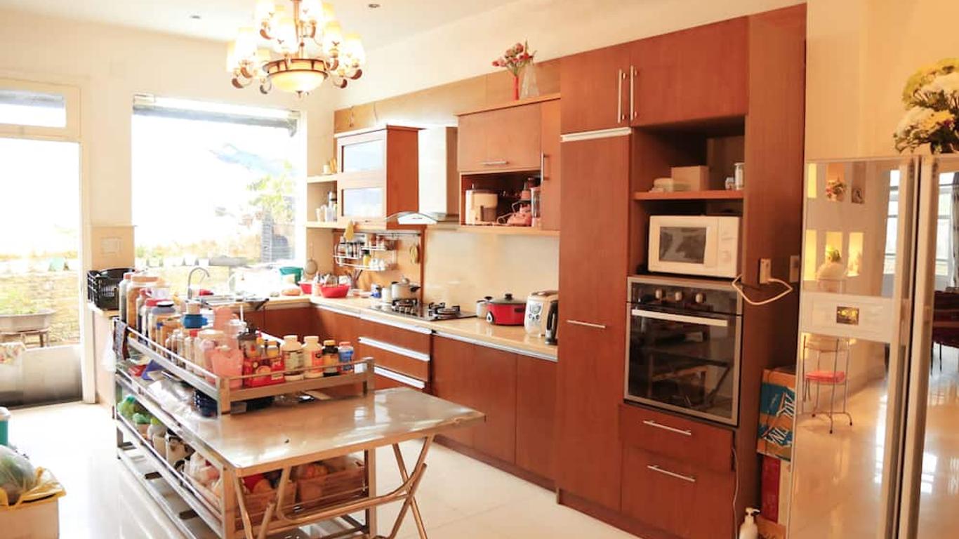 Hoai Huong Homestay