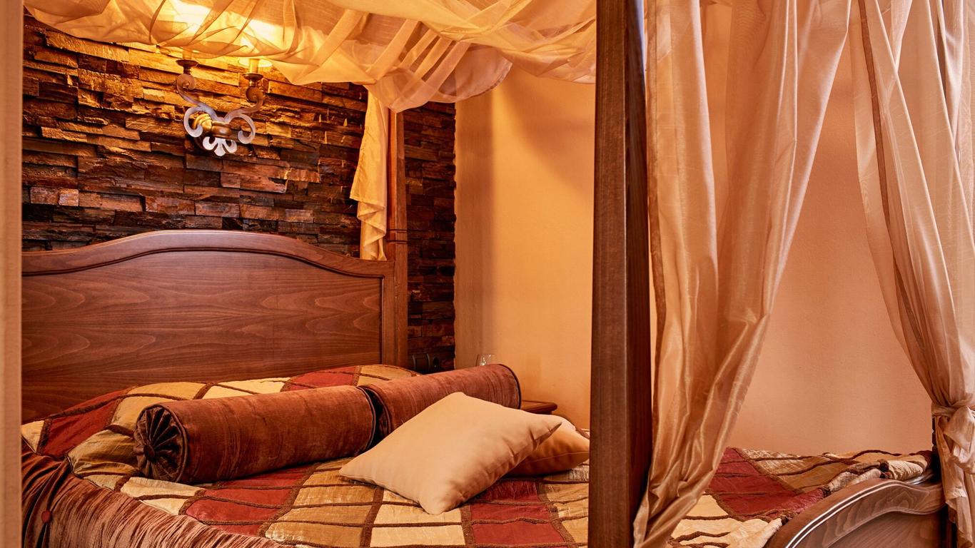 Hotel Dryades and Spa