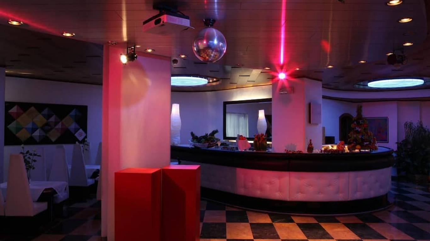 Royal Olympic Hotel