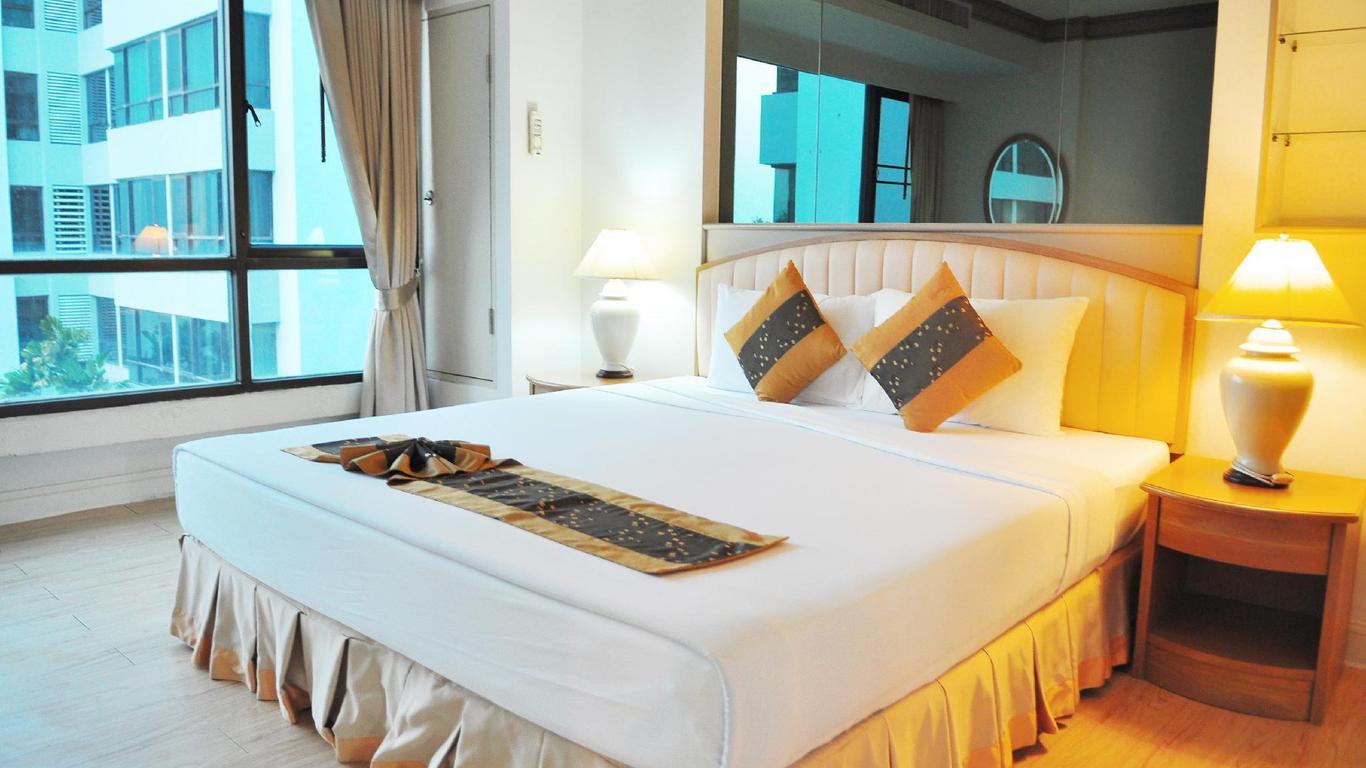The Royal Gems Golf Resort