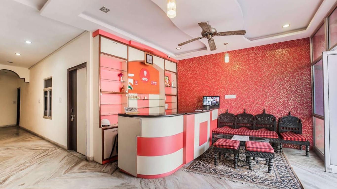 Oyo 9929 Hotel Dhruv