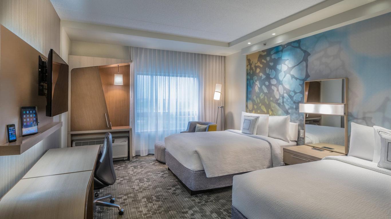 Courtyard by Marriott Winnipeg Airport